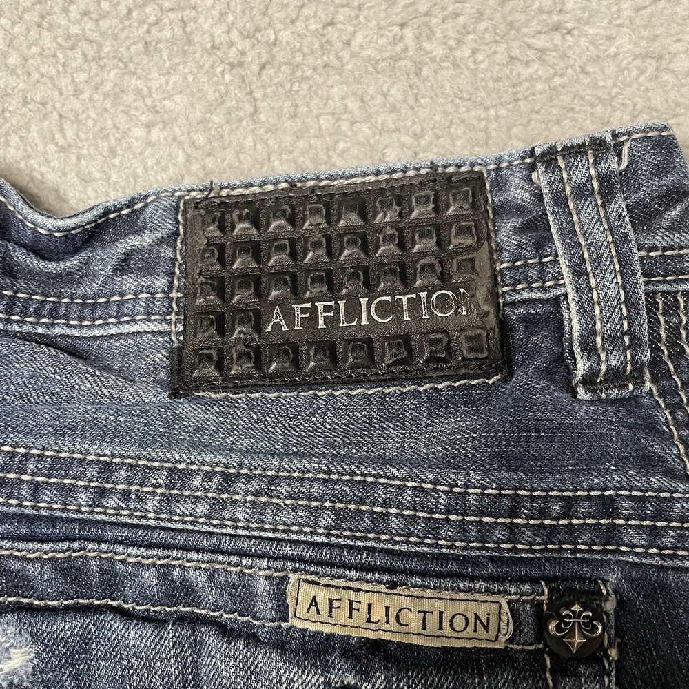 Affliction Cooper Relaxed Boot Jeans Mens 33x32 Blue Distressed Typhoon Wash - Picture 15 of 15